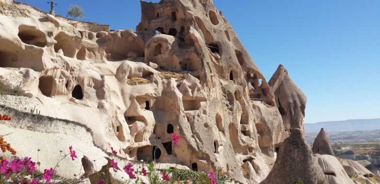 Un’avventura in Moto attraverso la Cappadocia: Esplorando la Magia della Turchia