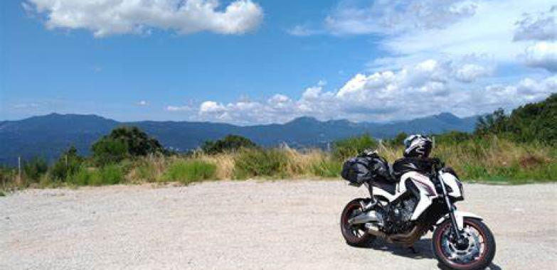 La Corsica in Moto: Un’Avventura sulla Bellezza Selvaggia dell’Isola