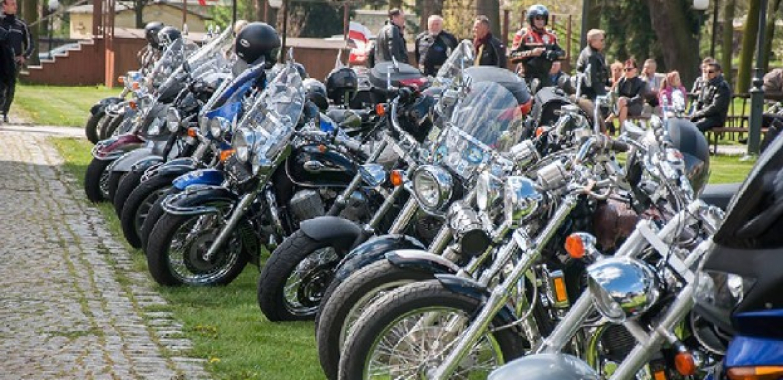 Raduni Moto in Lombardia: Passione, Emozioni e Strade Panoramiche