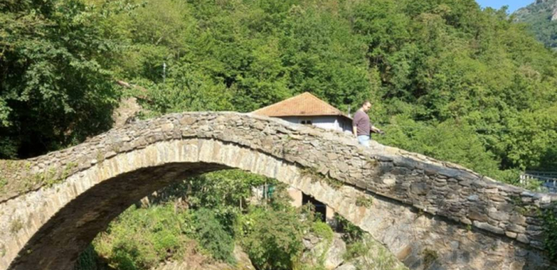 Alla Scoperta dell’Incantevole Val Pennavaire in Moto: Itinerari Panoramici e Avventure su Due Ruote
