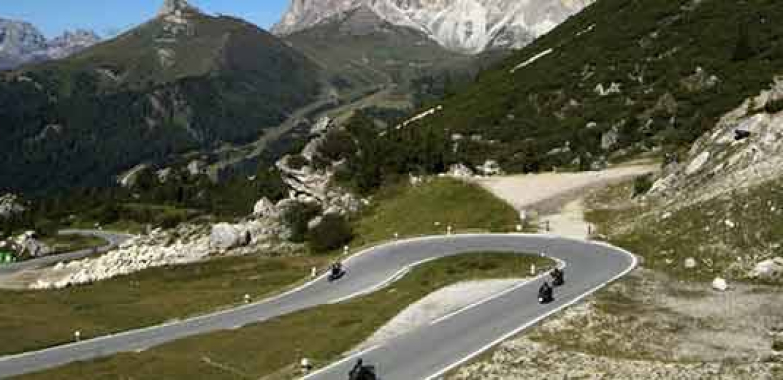 Alla Scoperta della Valtellina in Moto: Vino e Paesaggi Mozzafiato
